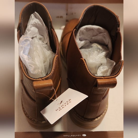 Tan boots - Picture 8 of 8